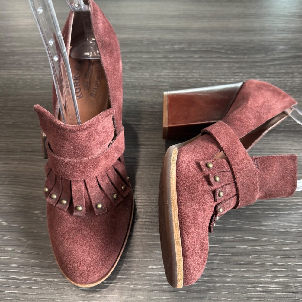 Kork-Ease Women 8 M Burgundy Red Suede Kiltie Fringe Studded Ankle Booties Boho